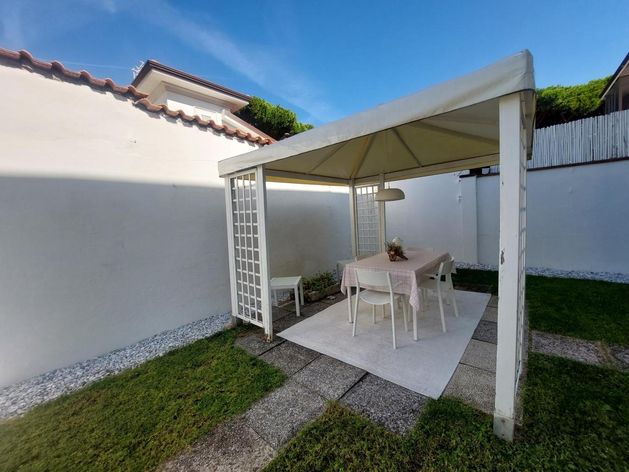 Minzoni94 - Twobedroom+Garden Λίντο ντι Καμαϊόρε Εξωτερικό φωτογραφία